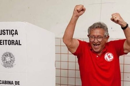 Capa: Luiz Caetano é eleito prefeito de Camaçari