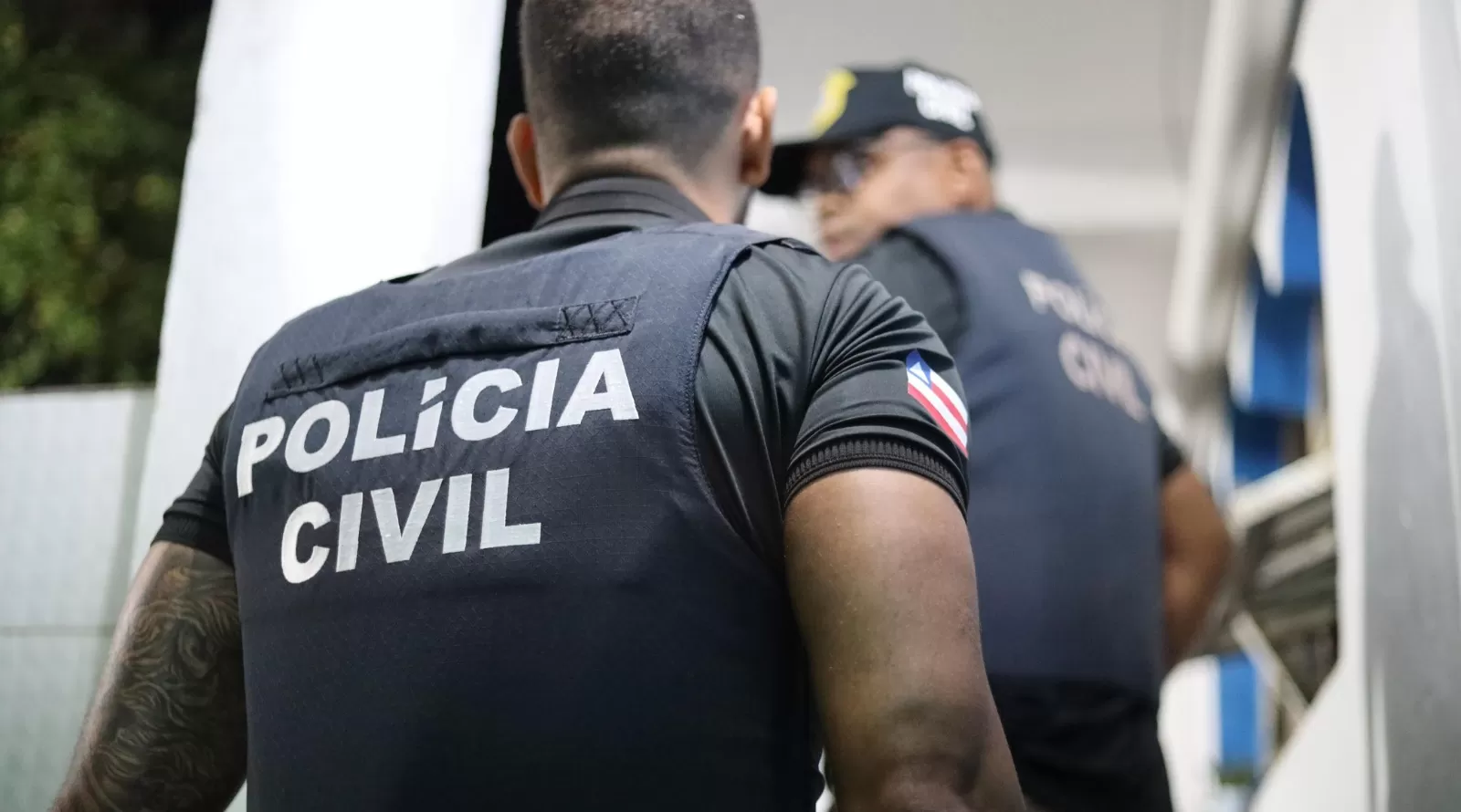 Capa: Ex-policial e homicida de Pernambuco presos por participação em grupo de sequestro em Salvador e RMS