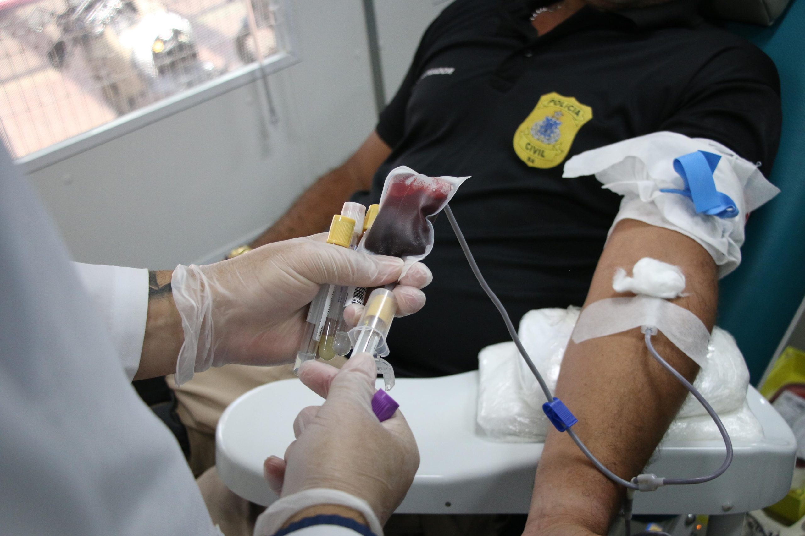 Capa: Alunos da Polícia Civil doam sangue nesta sexta-feira no Hemoba