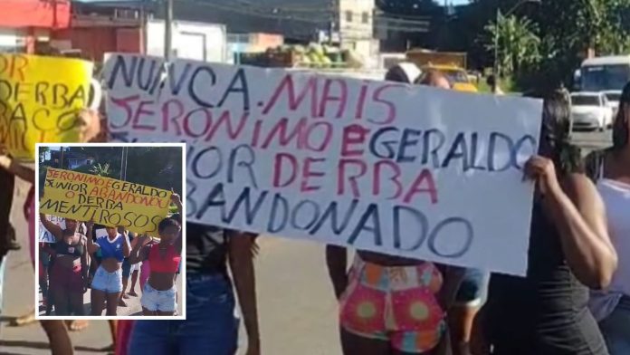 Capa: PROTESTO NO DERBA! Moradores reclamam de buraqueira e cobram Governo do Estado