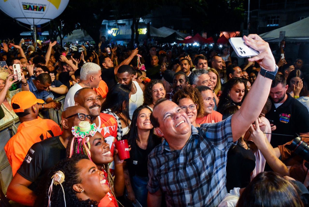 Capa: Em Paripe, Geraldo destaca importância do São João e do Carnaval para a economia, e diz que “Salvador pode muito mais”