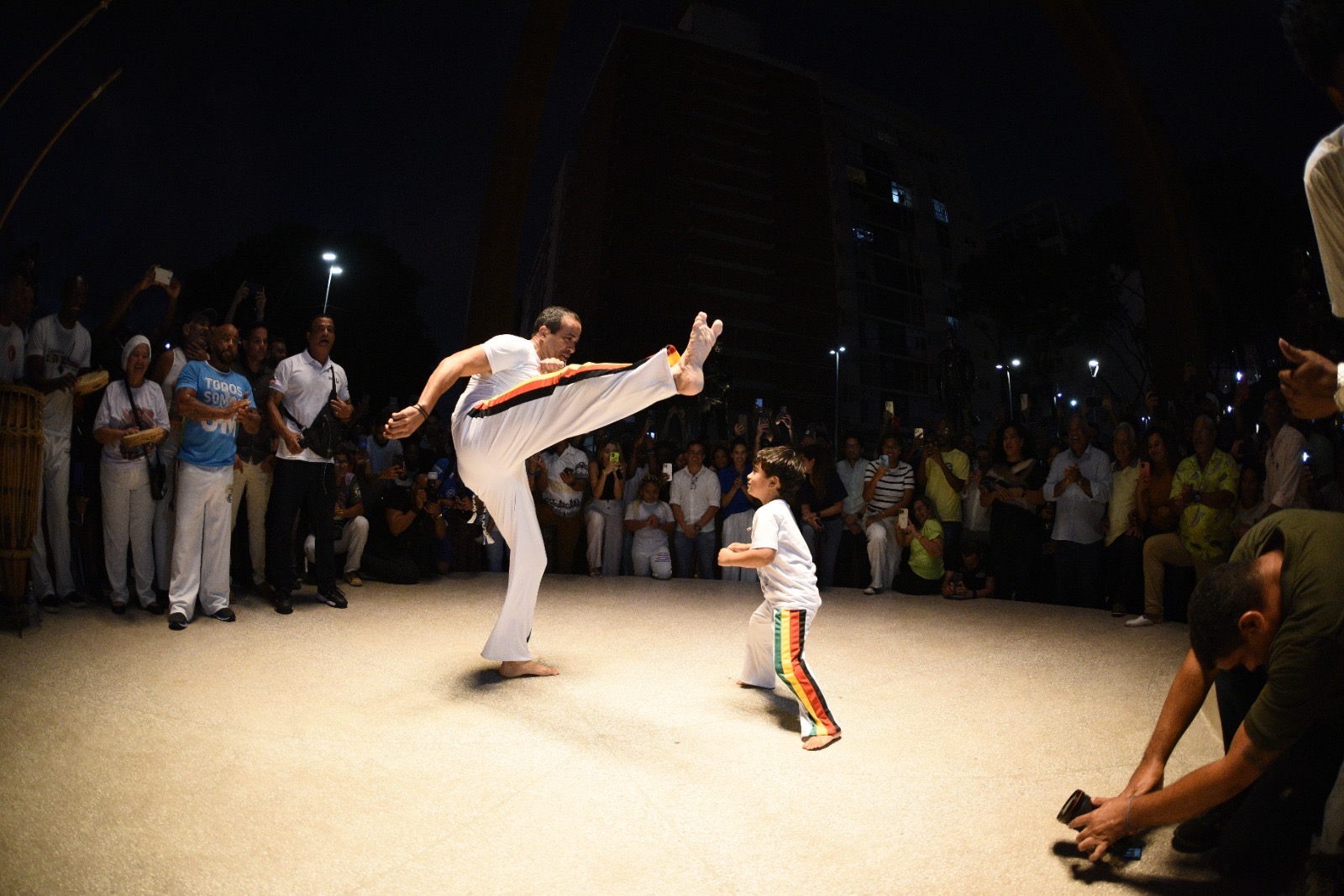 Capa: Prefeitura entrega requalificação da Conceição da Praia e inaugura Arena da Capoeira