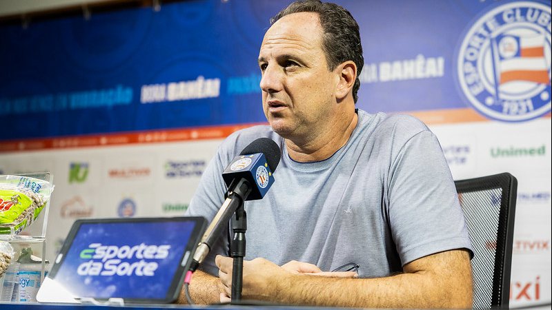 Capa: Rogério Ceni exalta novo triunfo do Bahia e rasga elogios a Cauly: “Muito especial”