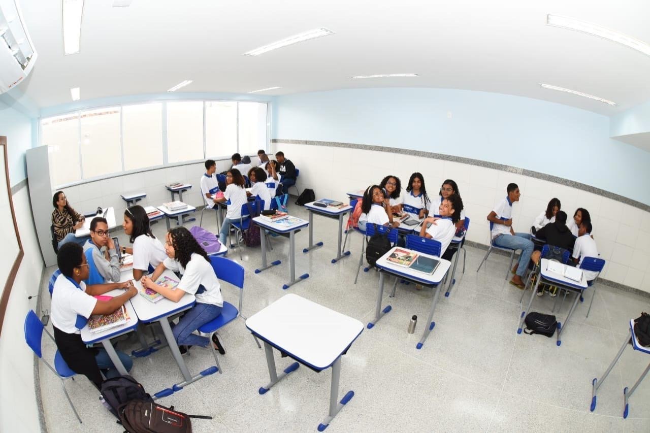 Capa: IDEB: Salvador melhora aprendizagem nos anos iniciais do ensino fundamental e ganha uma posição entre as capitais nos anos finais