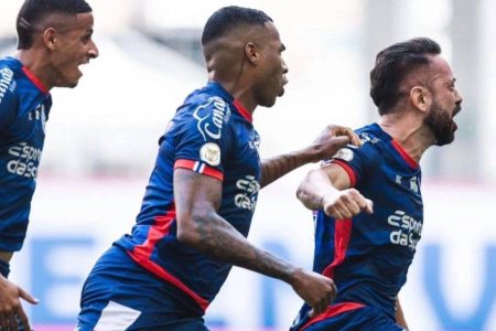 Capa: Bahia vence Vitória na Fonte Nova e volta a triunfar na Série A