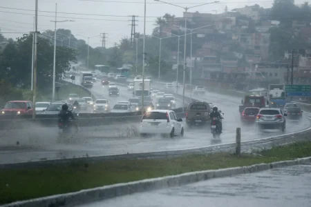 Capa: Confira o boletim meteorológico divulgado pela CODESAL