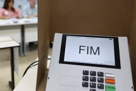 Capa: TSE realiza cerimônia para verificar integridade do sistema eleitoral