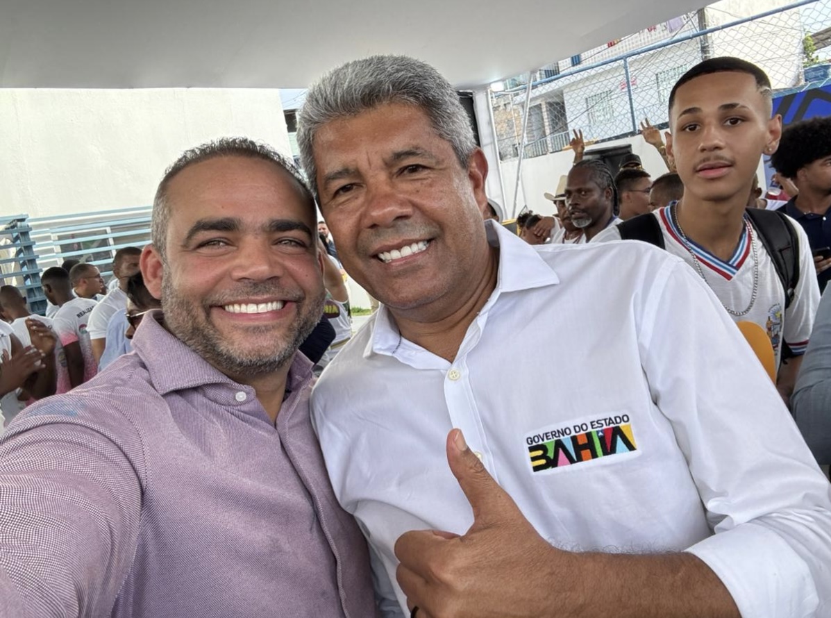 Capa: Rosalvo participa de lançamento do Novembro Negro ao lado do governador Jerônimo