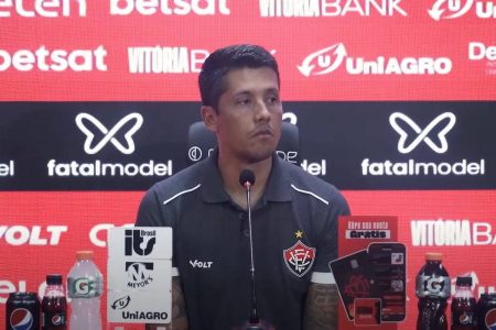 Capa: “Hoje nós fomos felizes”, diz Carpini após vitória contra o Criciúma