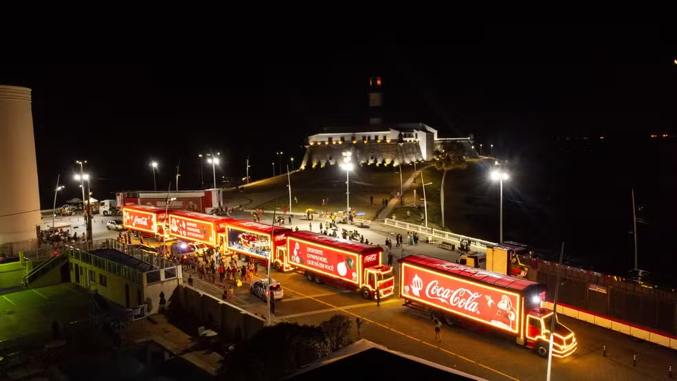 Capa: Caravana de Natal Coca-Cola chega à Bahia com apresentações em nove cidades