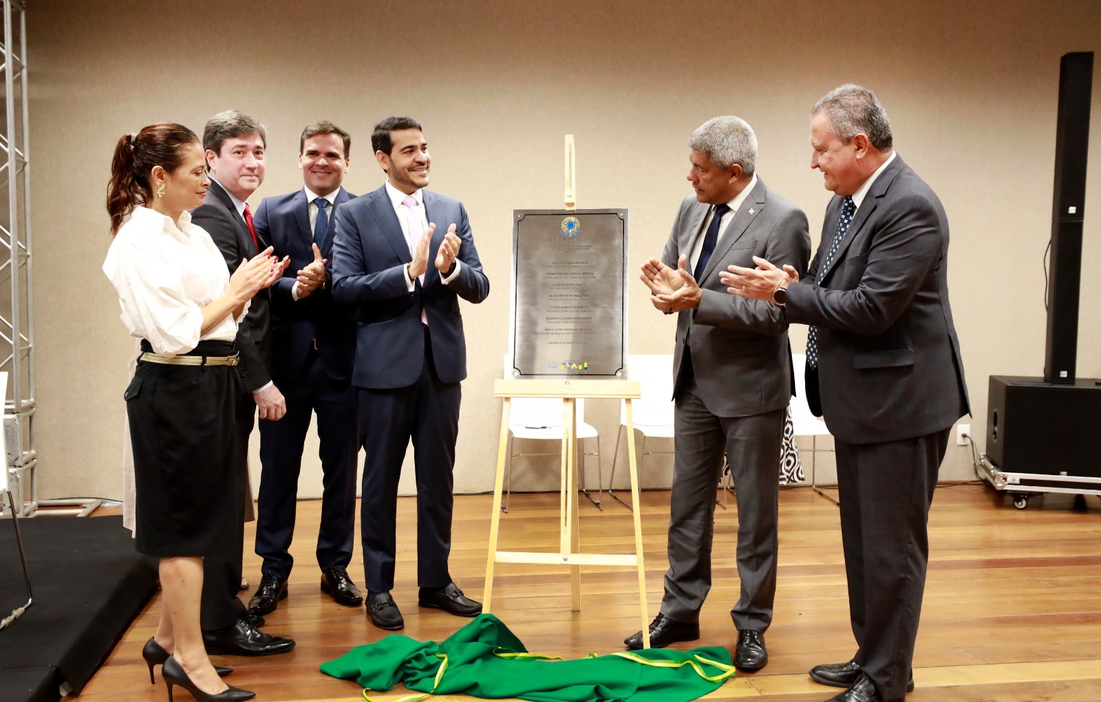 Capa: Em Salvador, Governador participa da inauguração da nova sede Advocacia-Geral da União com presença de ministros