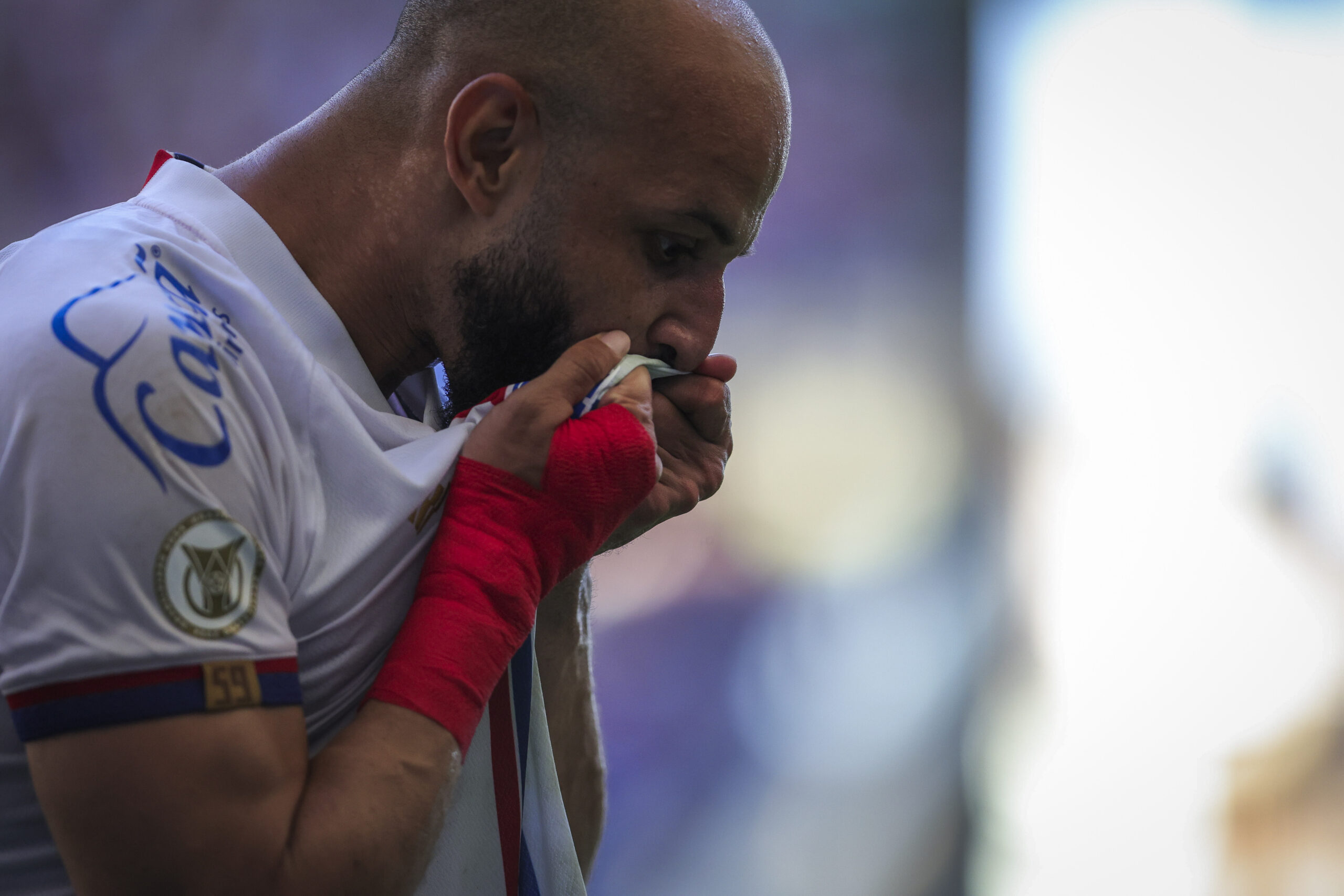 Capa: Bahia vence o Atlético Goianiense e retorna à Libertadores após 35 anos